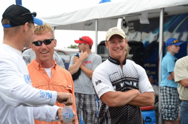 C822078F-0754-4380-969C-50D9653E2DA7