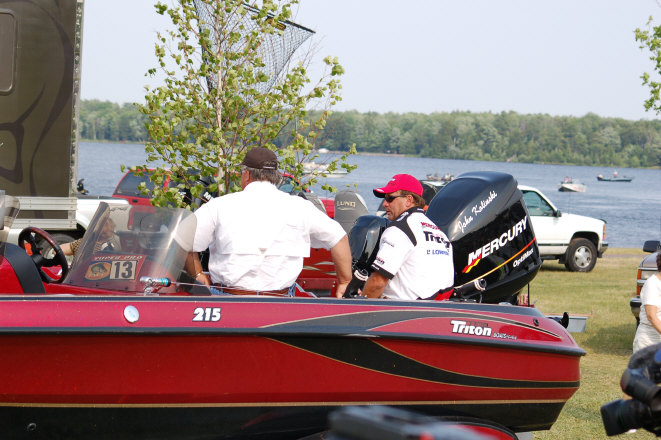 C82EFF40-DF49-45ED-A723-F427247A98FC