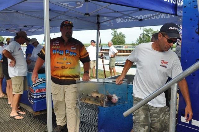 C8446519-DD9B-4D67-9136-96EB77EE0596