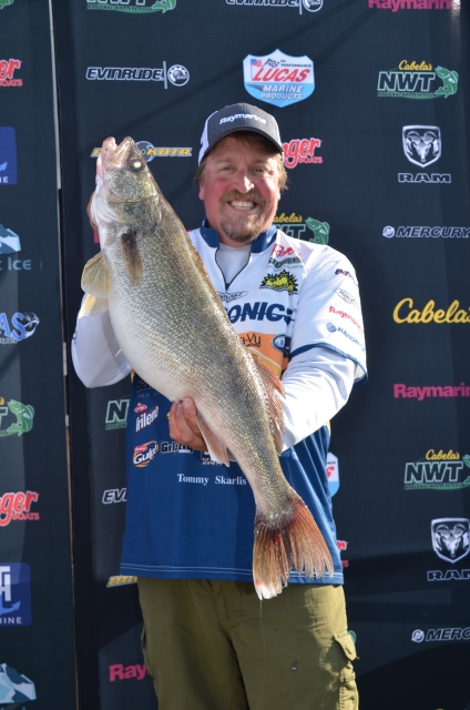 C86DE565-EA24-443B-8E7F-654471D35E76