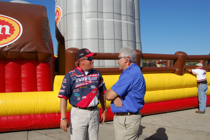 C882975D-9E27-4CB0-BEBE-923C7D3540F9