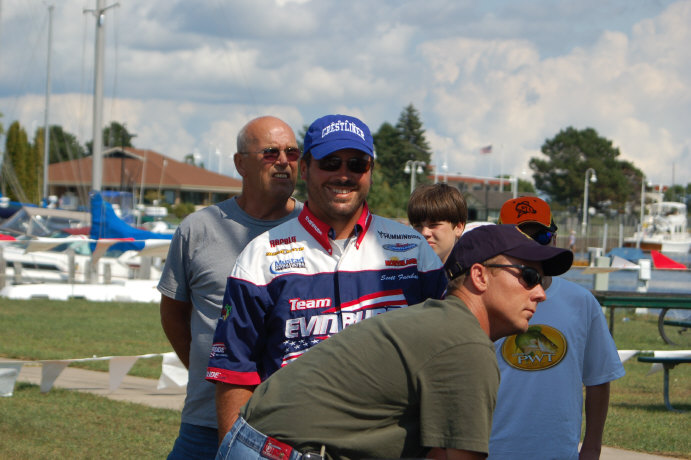 C899E740-0F5D-4902-BC4C-E784DB23FE4B