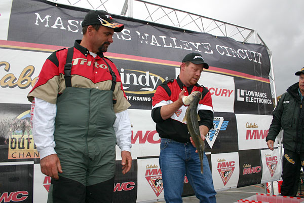 C89ADC63-F9A3-498A-BD75-17C7D94CF135