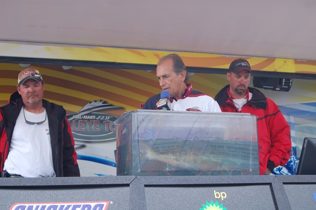 C8B1331F-AB57-4AB5-B5D4-B9D441D5DF33