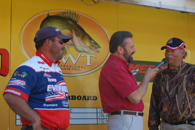 C8F65FF2-DD0D-4E41-865C-0867F38E0961