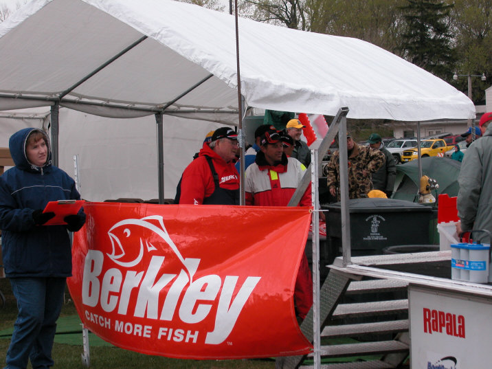 C8F9D8B4-D0F6-4F74-90A2-1B1E5DC8B373