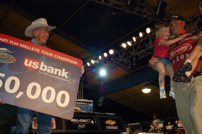 C905C00E-53BE-44FC-817D-920BF1803CA3