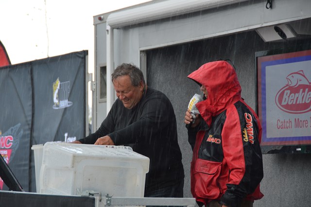 C90D4B23-3435-44AC-BDBF-65A75EA27531