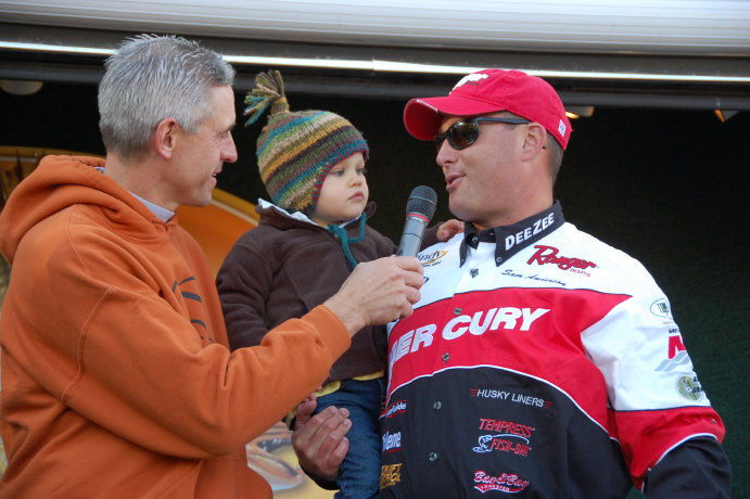 C912F0A6-253E-4A2A-A41C-187CA752B84D