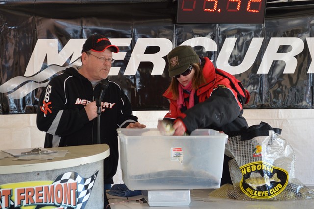 C99A5F06-DB10-426A-9EE4-3077152954DD