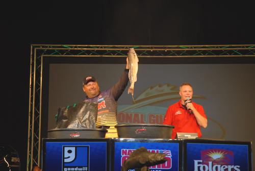 C9A6B652-46F6-491C-A93A-269D9BB97BBD