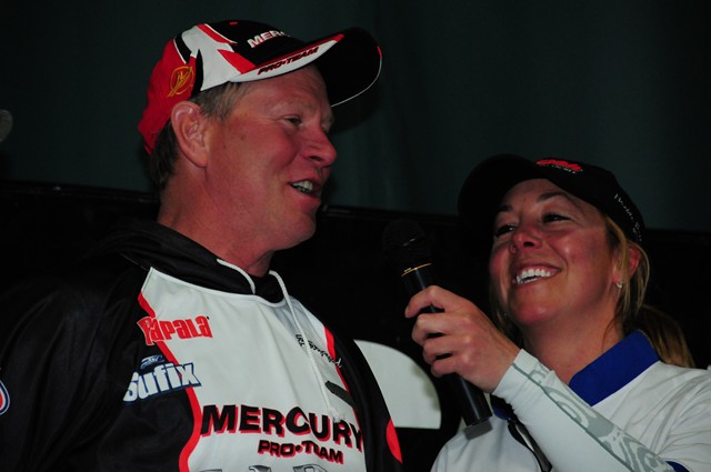 C9AF7555-5F32-4AA8-BC0C-9A07D0676FA3