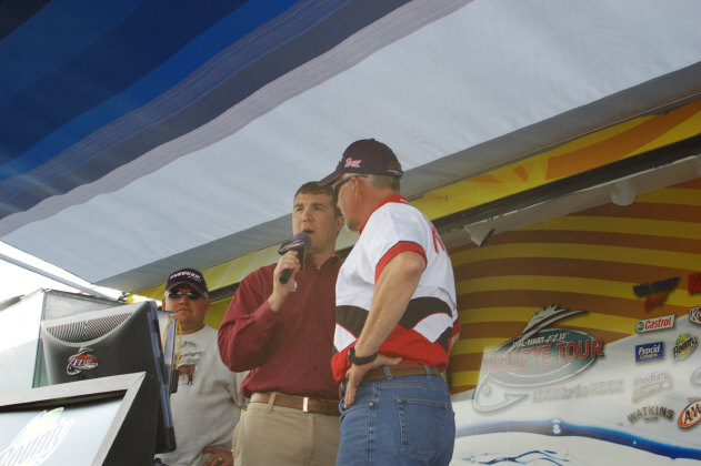 C9CDCDBC-0D0B-4E51-B27E-1DF2FF084C5E