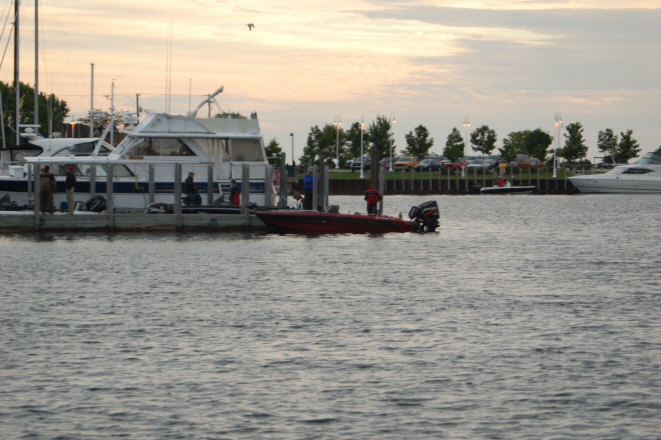 C9EC6165-62AB-49F0-B082-7B69E38A57D4