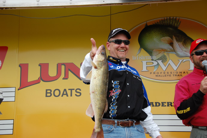 CA413C89-2C5B-491A-B2D3-B6E4AE6BC5C6