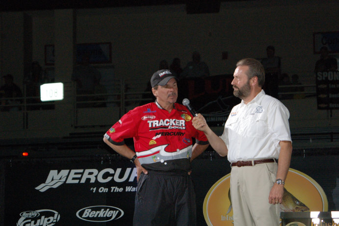 CA58611E-CC6B-4DE4-A6DD-50245D4F82A5