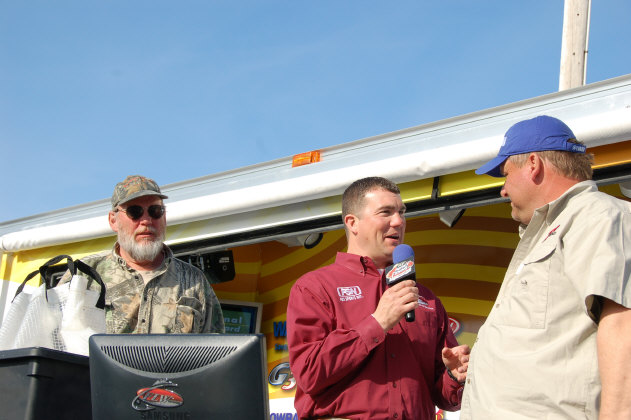 CA6D4CBA-B0FE-49AA-8ECB-7FE6D714111E