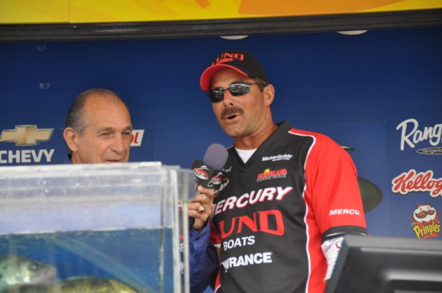 CAF7F940-69AB-4258-BEF5-CBDEAA3A994A