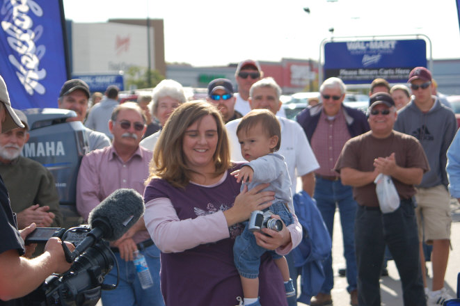 CB214AB6-0867-401F-8C1F-C4083DCA0FC6