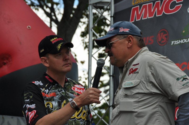 CB4FCA13-CCC6-4E81-8C28-64BF7CC00686