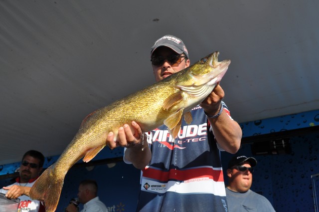 CB53B41E-7C5B-4192-825B-9ECD2346BDFB