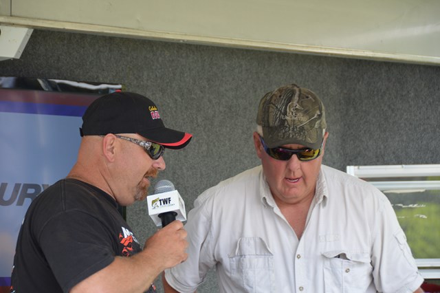 CB594DC2-B8F3-43C9-9E19-502F2E48906A