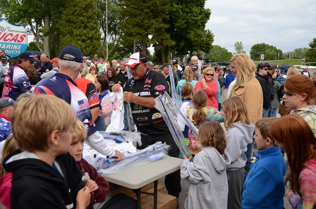 CBC66B78-EFFA-49C3-89DC-BBFEE6884D21