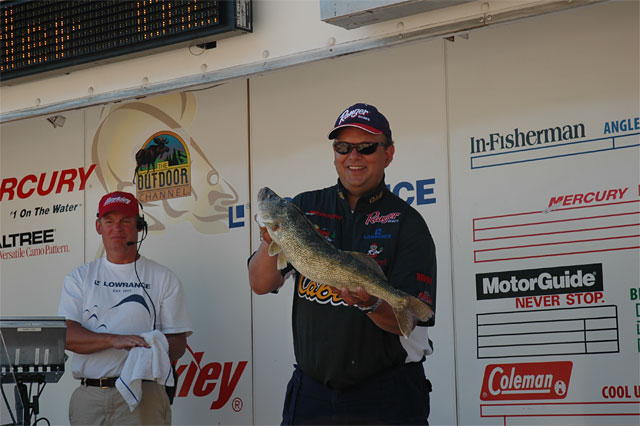 CC597E7D-C4F9-4EE1-9ECC-16A82A34B598