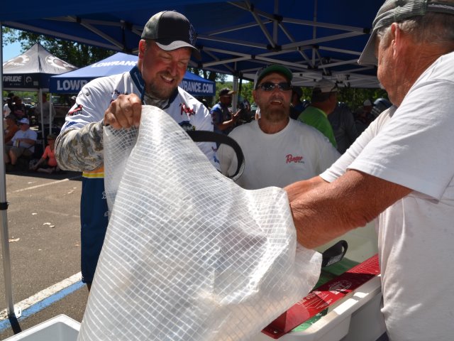 CC5C4AF4-67EF-4B36-93D6-D4A79E0F85E1