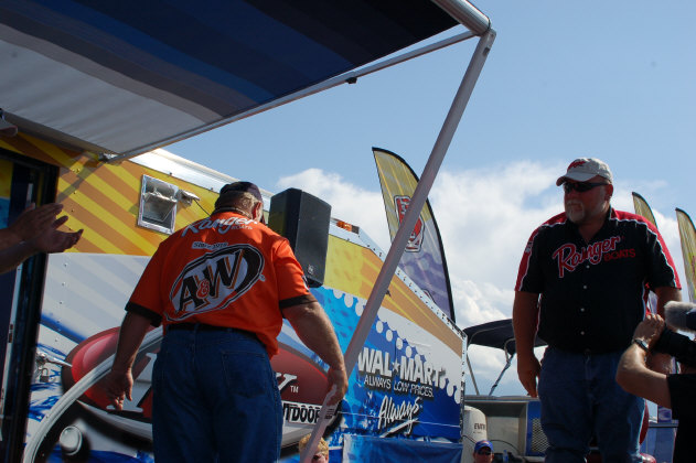 CC5CC0D1-C34D-490B-8836-486278677F95