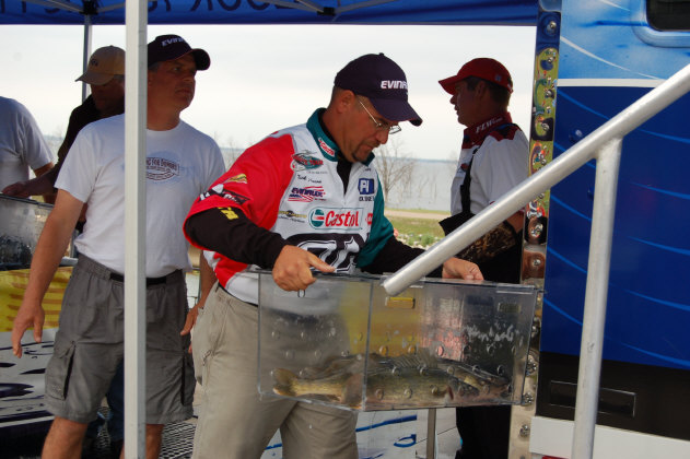 CCA145BF-F515-4A25-B026-CD1E961B4698