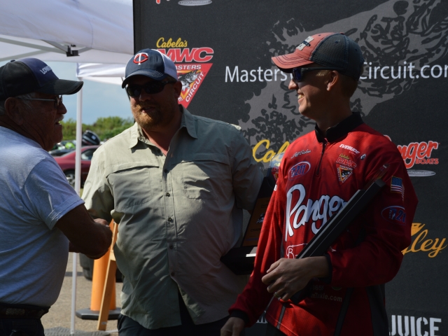 CD0FF59A-2FBA-4862-8C6F-048FBF5E7F16