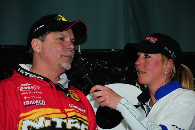 CD7E6398-4DA6-4FAB-8BBE-DCD0258D4A29