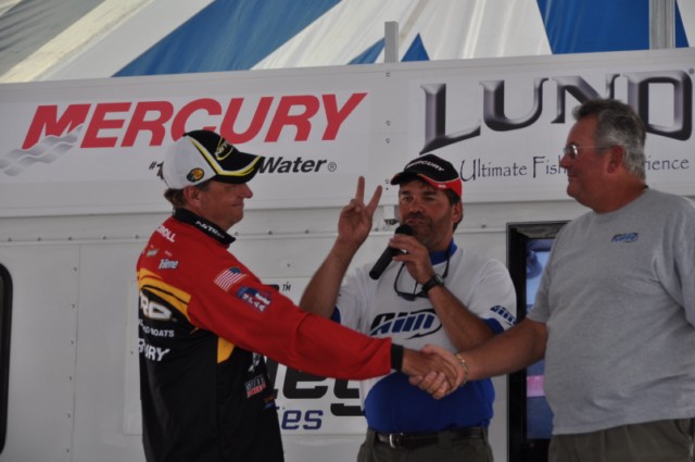 CD905B17-44CB-4556-A8EE-C4338E7AB6C1