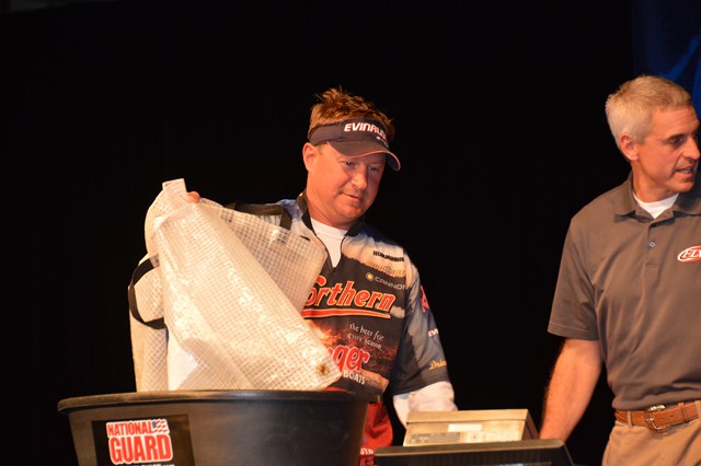 CDCD370D-0CAC-44D0-B960-E6DAA6CFF9FE