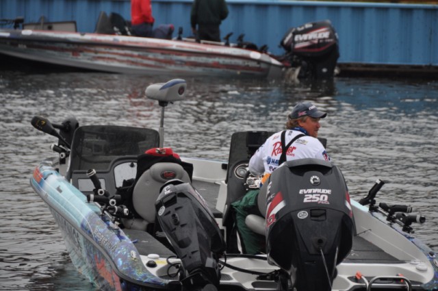 CE04096B-F160-4342-8D83-1DAF47D9C767