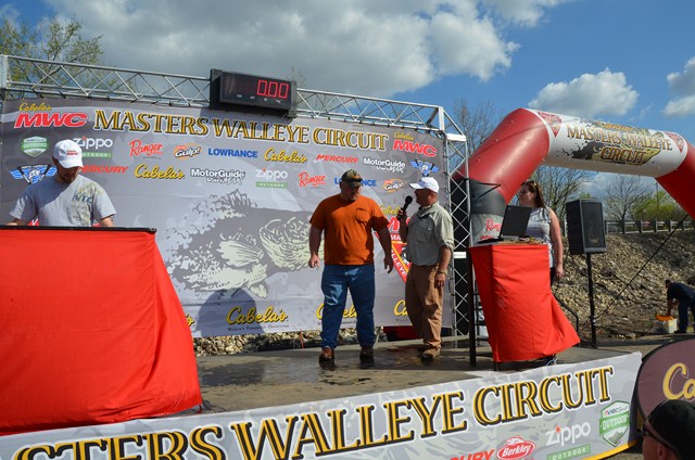 CE227C1F-B10E-4E76-BAF9-7502A3A0C780