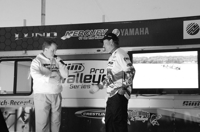 CE3AA9E9-0F10-4F1D-B7CF-DD4A8930AF30