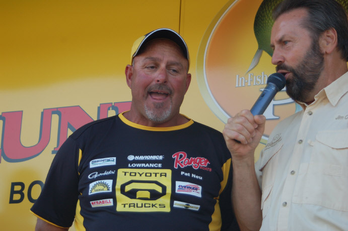 CE470993-FD2F-43D6-8992-4A364D5CE129