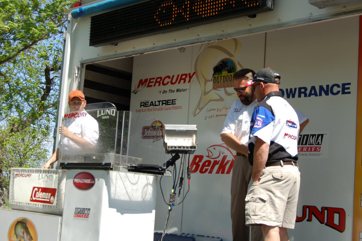 CE6EC92D-F1FB-43D6-8C18-3C88133441E4