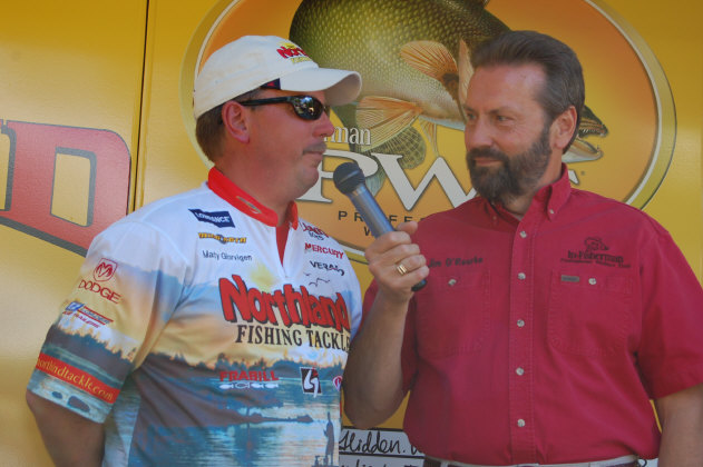 CE9FEEF1-93A0-4136-8304-FA3D9CFDD4E0