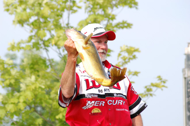 CEB35C46-A49B-488F-A1BF-EB43F91B93C5