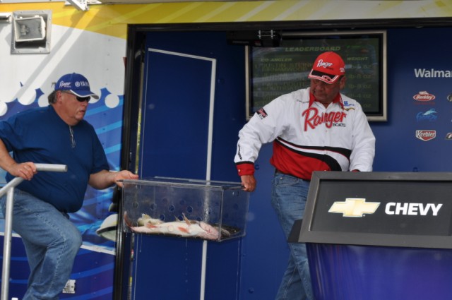 CEB39AA9-E9C9-4CE9-AE02-2AA63997D928