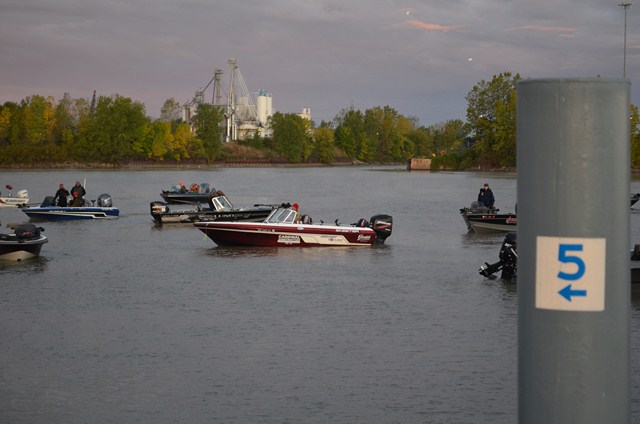 CEDC8E4B-F3B0-4474-8301-DF29E2C86F4E