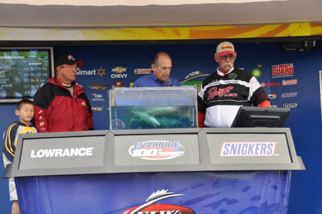 CEF0A751-F4CE-44C3-BAEA-686AD3ACE23A