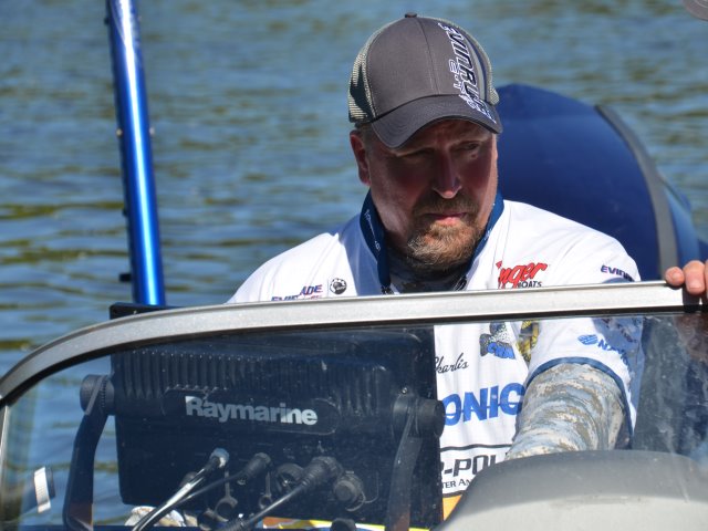 CEFF6499-701D-46A3-A927-F81D1866DA8C