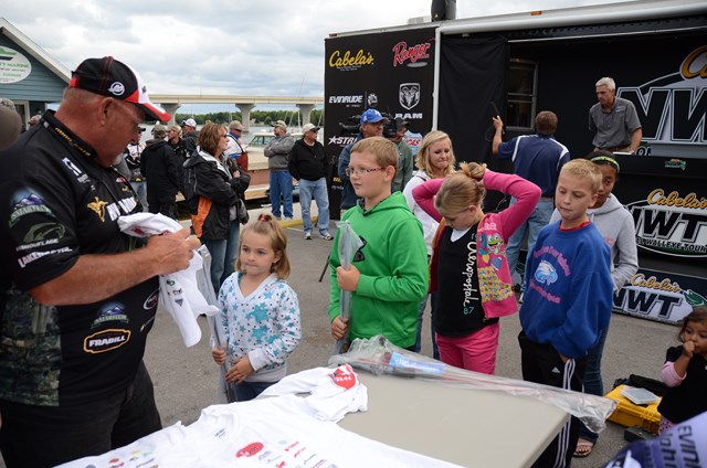 CF2544CB-7D88-46C6-A7A4-BC6510B226A4