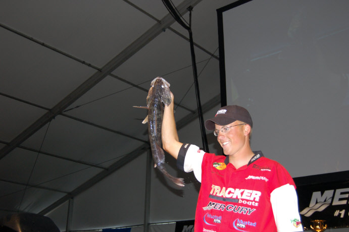 CF337DAE-AC82-4F8D-9006-F46487D8490C