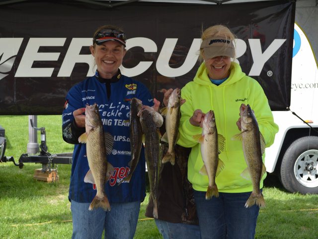 CF423BDD-1B14-41EC-B1BB-500A0652875B