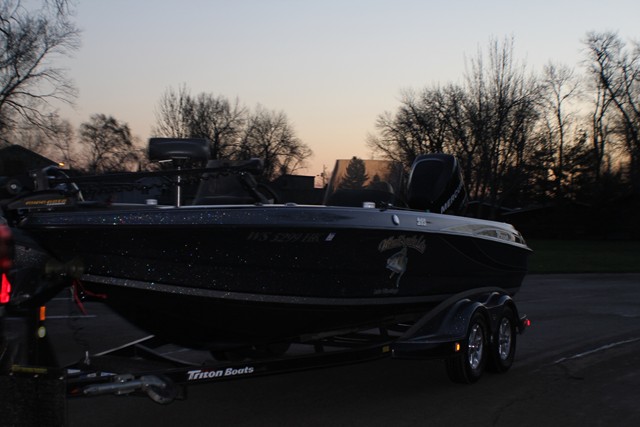 CF61761A-A5CE-4B8A-B0FB-CEB36BC6F489